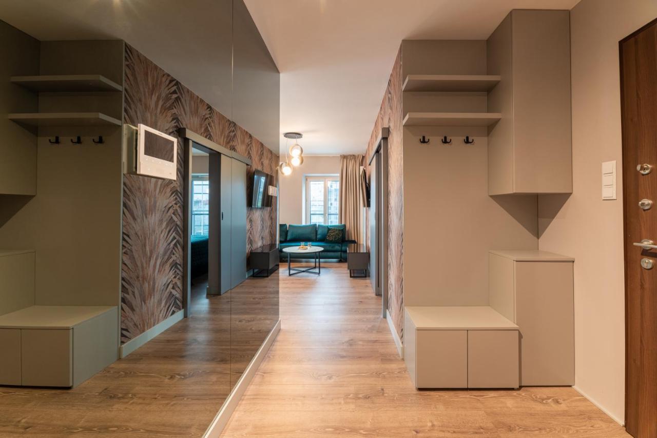 Mennica Residence Luxury Location Warschau Exterior foto